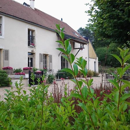 Bed and Breakfast Le Repos Coquelicot Montillot Exterior foto