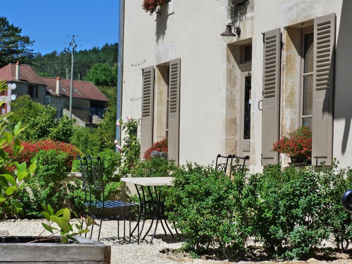 Bed and Breakfast Le Repos Coquelicot Montillot Exterior foto