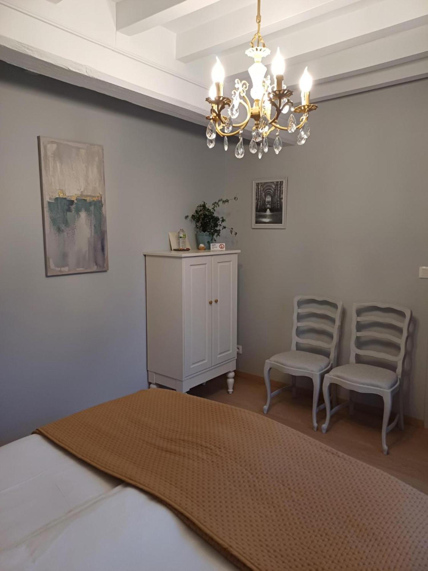 Bed and Breakfast Le Repos Coquelicot Montillot Exterior foto