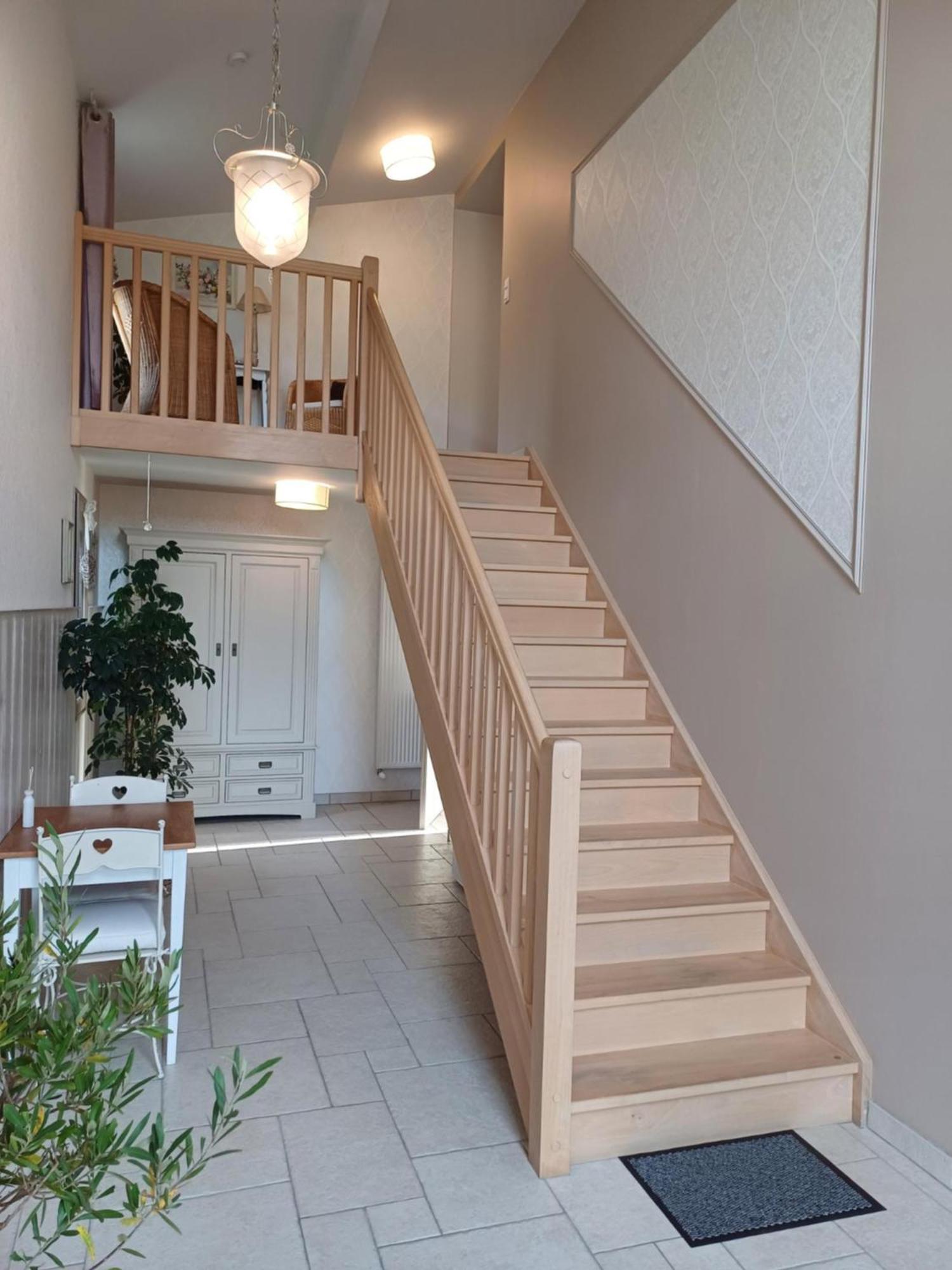 Bed and Breakfast Le Repos Coquelicot Montillot Exterior foto
